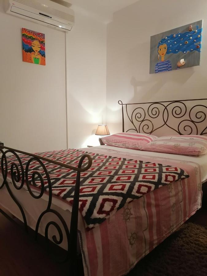 Apartment Nikolina Trogir Luaran gambar